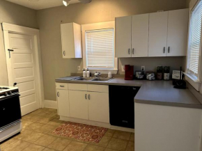 446) Massive 3 bedroom